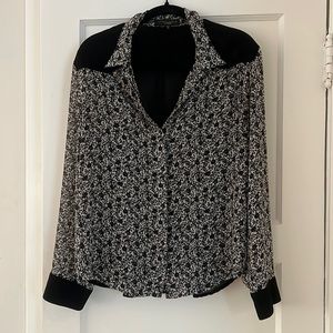 Black and white floral Sanctuary top Sz M
